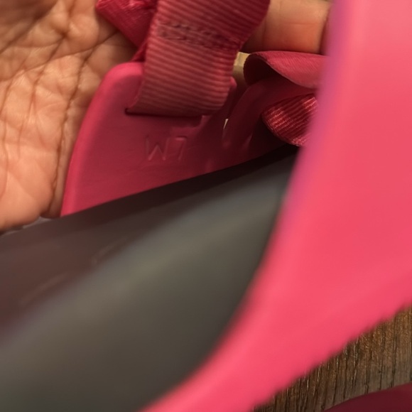 EUC Chaco Chillios Magenta Pink Slides Women’s Sz 7 - Picture 6 of 6